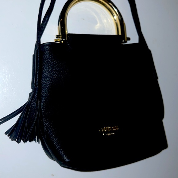 Brand new Guess purse - Picture 3 of 3